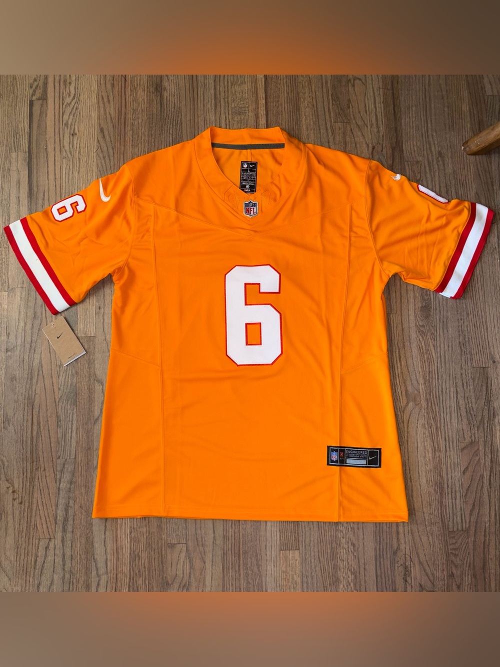 Baker Mayfield #6 Nike Tampa Bay Buccaneers Creamsicle NFL Men's L Jersey